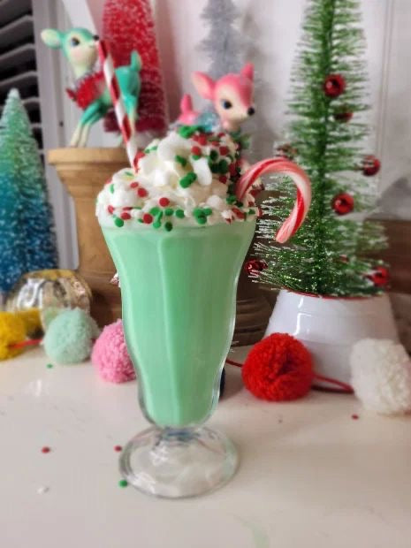 MERRY & BRIGHT