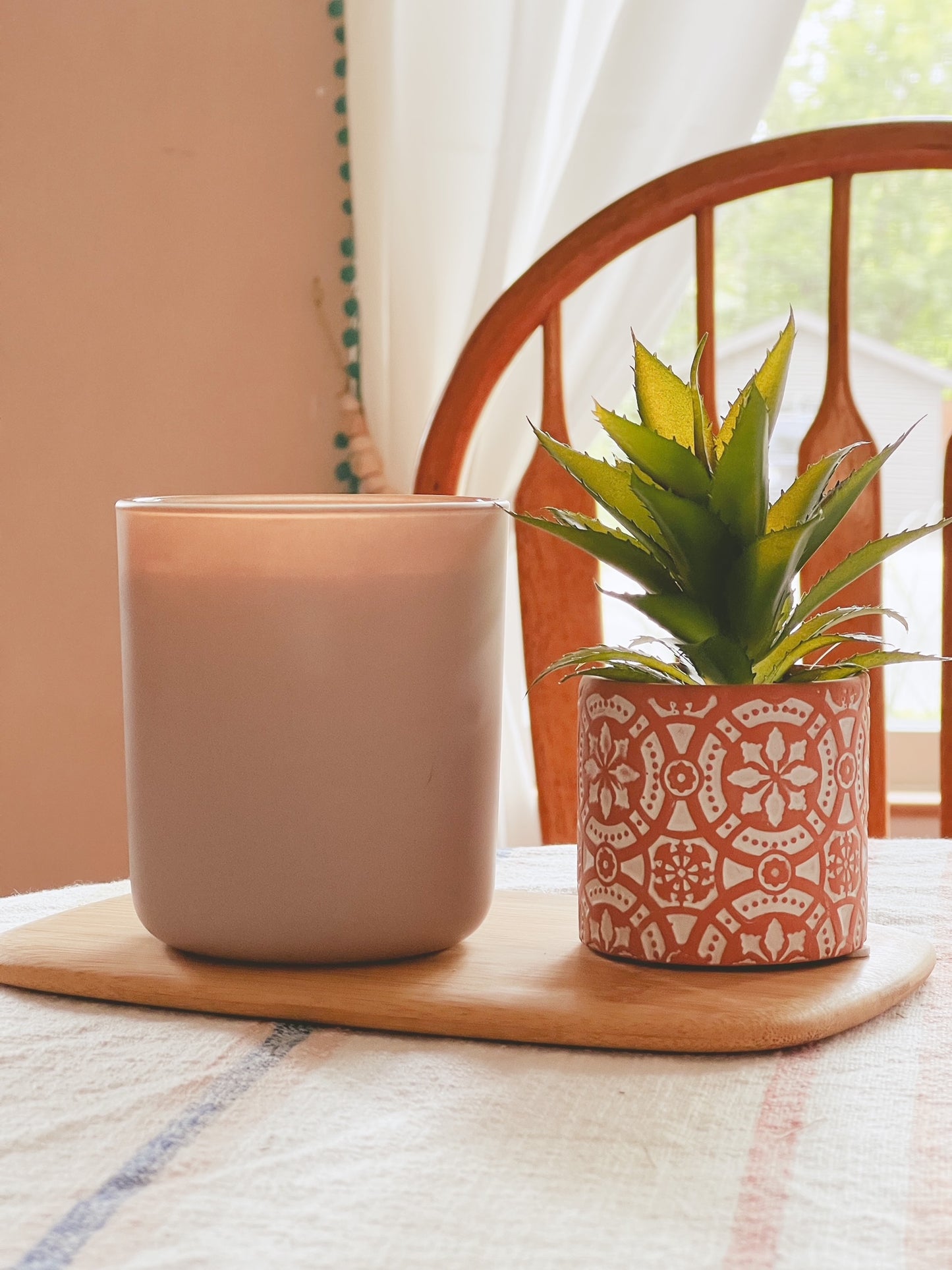 DAY TRIP / 12 oz blush ceramic candle w/ crackling wooden wick